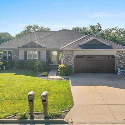 1409 Meadowbreeze Cir, Neenah, WI 54956