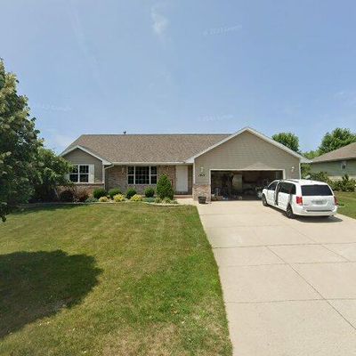 1410 Alpine Dr, Green Bay, WI 54311