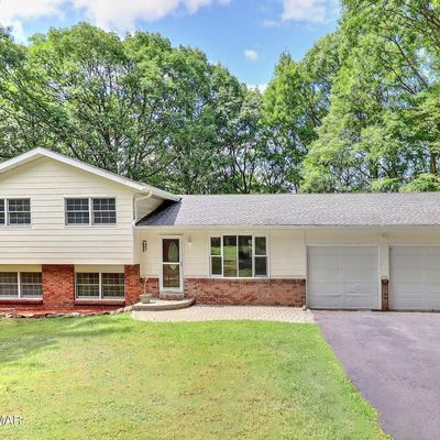 142 Melrose Dr, Scotrun, PA 18355