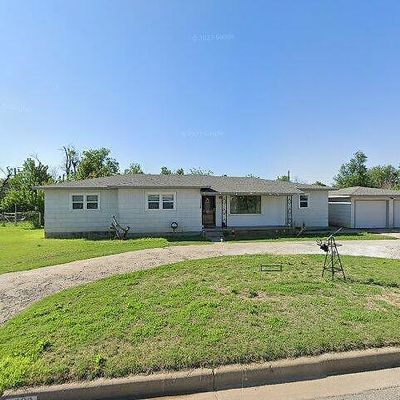 1432 E Browning Ave, Pampa, TX 79065