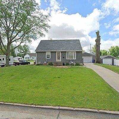 1469 Miami Dr Ne, Cedar Rapids, IA 52402