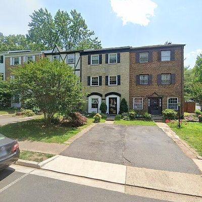 14725 Cardigan Sq, Centreville, VA 20120