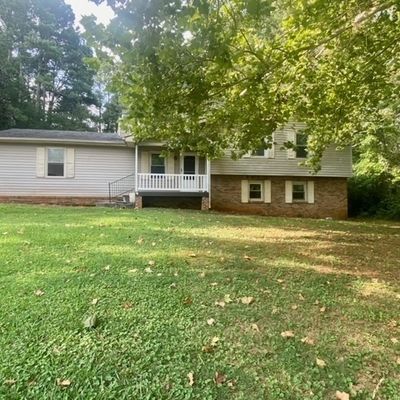 148 E Wedgewood Cir, Newnan, GA 30263