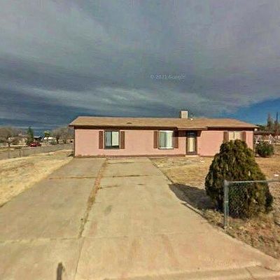 15 Alicia Dr, La Luz, NM 88337