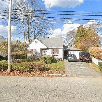 176 South St, Southbridge, MA 01550