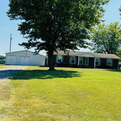 1792 Austin Rd, Lafayette, TN 37083