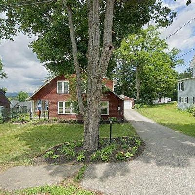 18 Beech St, Franklin, NH 03235