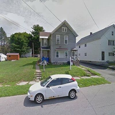 18 Maple Ave, Gloversville, NY 12078