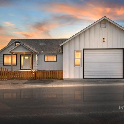 18 N Bruneau Hwy, Marsing, ID 83639