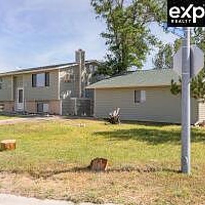 1800 Buckskin Dr, Gillette, WY 82716