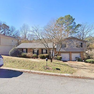 1802 Shumate Dr, Little Rock, AR 72212