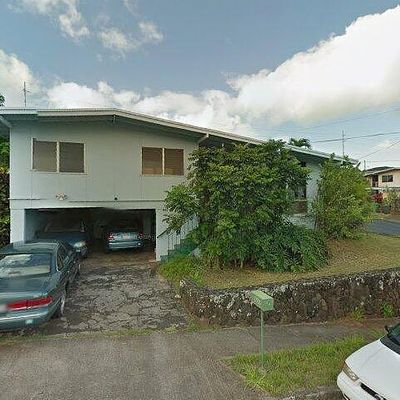 1805 Holapa St, Honolulu, HI 96818