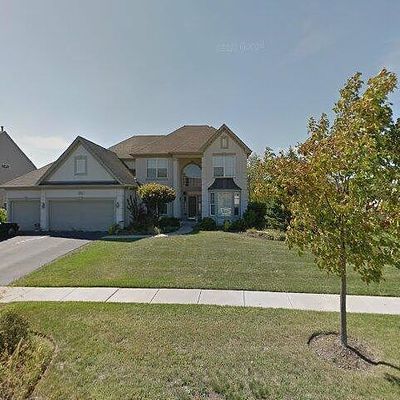 1810 Kings Gate Ln, Crystal Lake, IL 60014