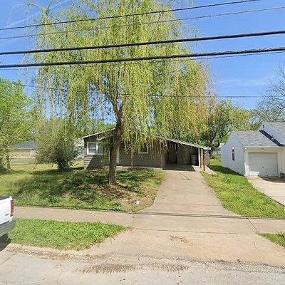 1821 W High St, Springfield, MO 65803