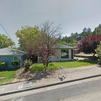 1859 Grandview Ave, Redding, CA 96001