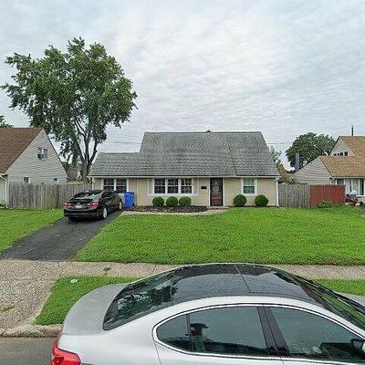 19 Jester Ln, Levittown, PA 19055