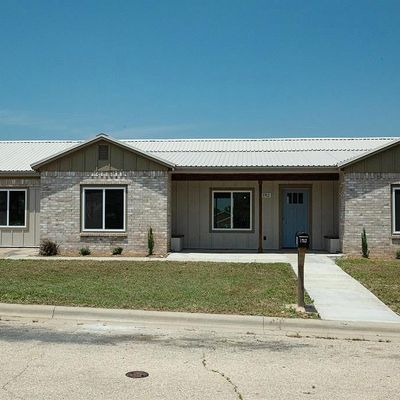 1912 W Brown St, San Saba, TX 76877