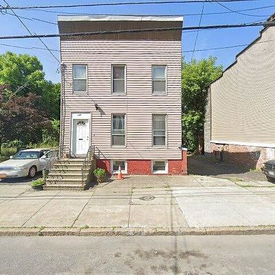 194 2 Nd St, Albany, NY 12210