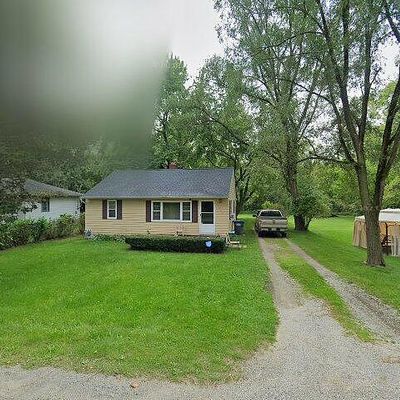 1634 Lillian St, Benton Harbor, MI 49022