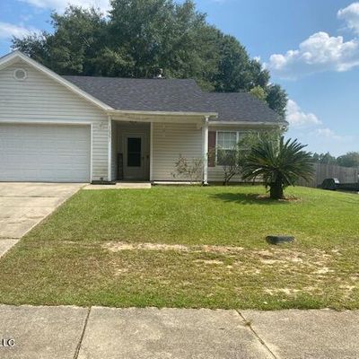 16351 Greenglade Dr, Gulfport, MS 39503