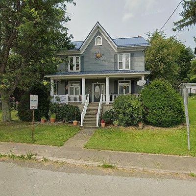 1658 Pitt St, Jennerstown, PA 15547