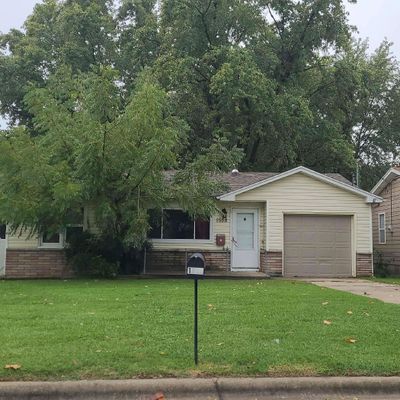 1658 E Turner St, Springfield, MO 65803