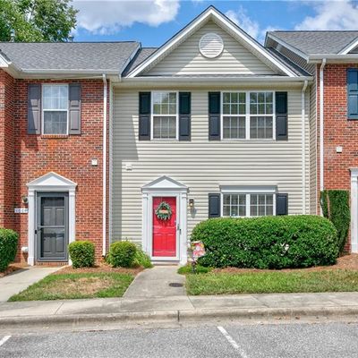 1668 Olivers Crossing Cir, Winston Salem, NC 27127