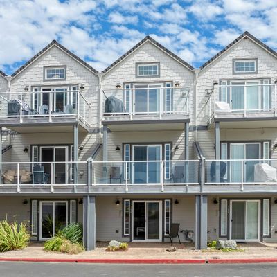 168 N Pacific St, Rockaway Beach, OR 97136