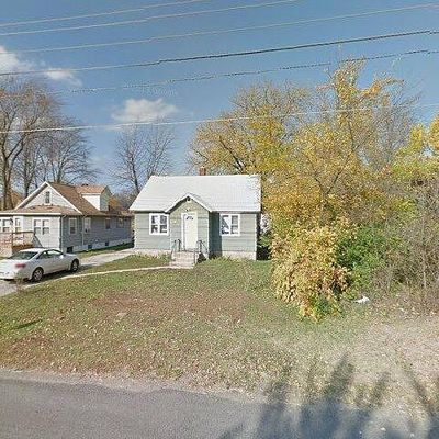 169 Collins Ave, Benton Harbor, MI 49022