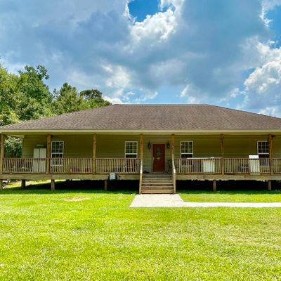 17096 Cedar Dr, Pearlington, MS 39572