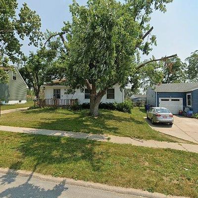 171 Carter St Nw, Cedar Rapids, IA 52405