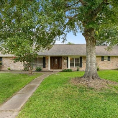 1712 Charles Dr, Lake Charles, LA 70605