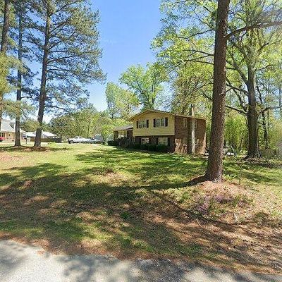 1724 Pinecrest Rd, Henderson, NC 27536