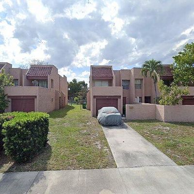 1725 Nw 56 Th Ave #9, Lauderhill, FL 33313