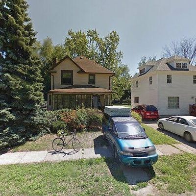 174 Catalpa Ave, Benton Harbor, MI 49022