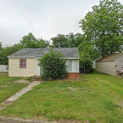 205 Mumford St, Snow Hill, MD 21863