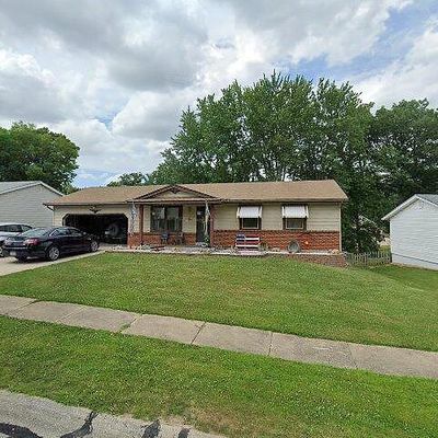 205 Saint Leo Dr, O Fallon, MO 63366