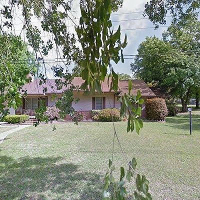 206 7 Th St, Winfield, TX 75493