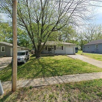 2066 N Albertha Ave, Springfield, MO 65803