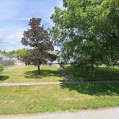 207 1 St St Nw, Mitchellville, IA 50169