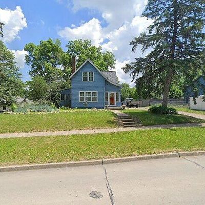 208 N D St, Indianola, IA 50125