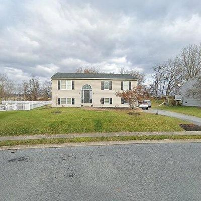 209 Cliff Ln, Elizabethtown, PA 17022