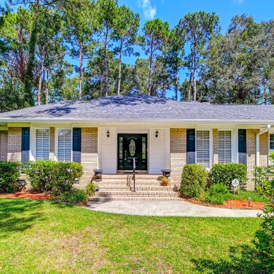 209 Sweetbriar Rd, Summerville, SC 29485