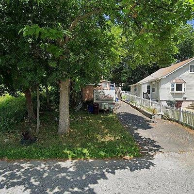 21 Violet Ave, Dedham, MA 02026