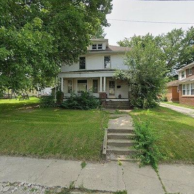 21 W Empire St, Freeport, IL 61032