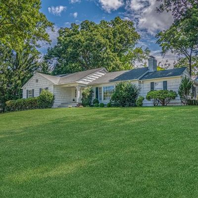 21 Windsor Pl, Essex Fells, NJ 07021