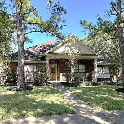 2102 Summer Shore Dr, League City, TX 77573