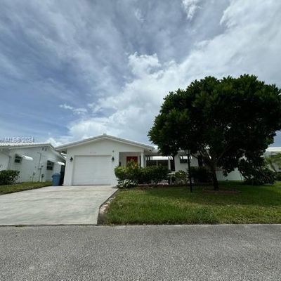 2112 Sw 13 Th Pl, Boynton Beach, FL 33426