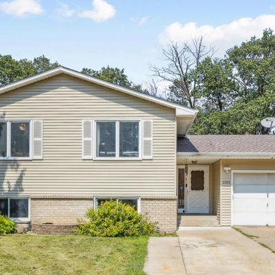 2115 Burke Ave E, Saint Paul, MN 55109