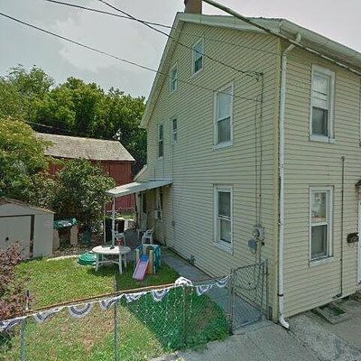 213 Wood St, Catasauqua, PA 18032